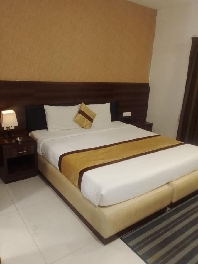 Summer Green Resort Hyderabad Eksteriør billede