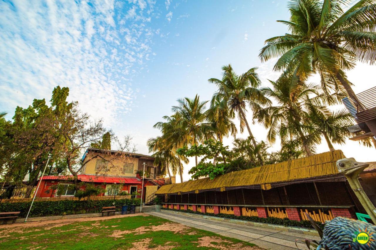 Summer Green Resort Hyderabad Eksteriør billede