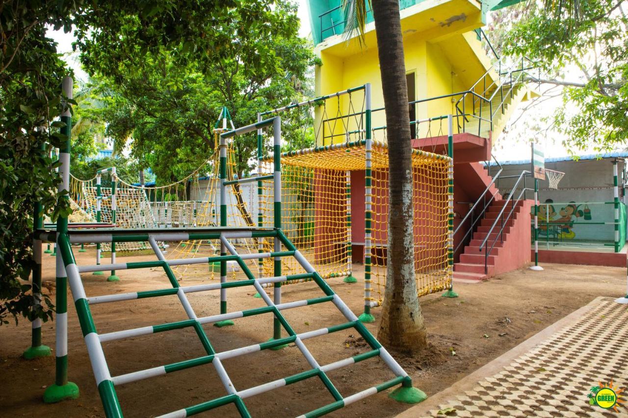 Summer Green Resort Hyderabad Eksteriør billede