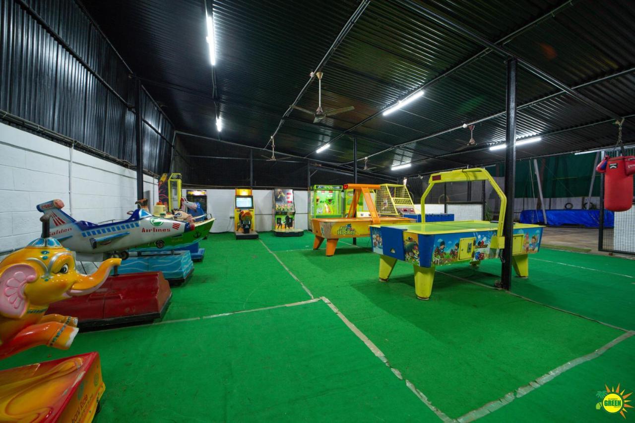 Summer Green Resort Hyderabad Eksteriør billede